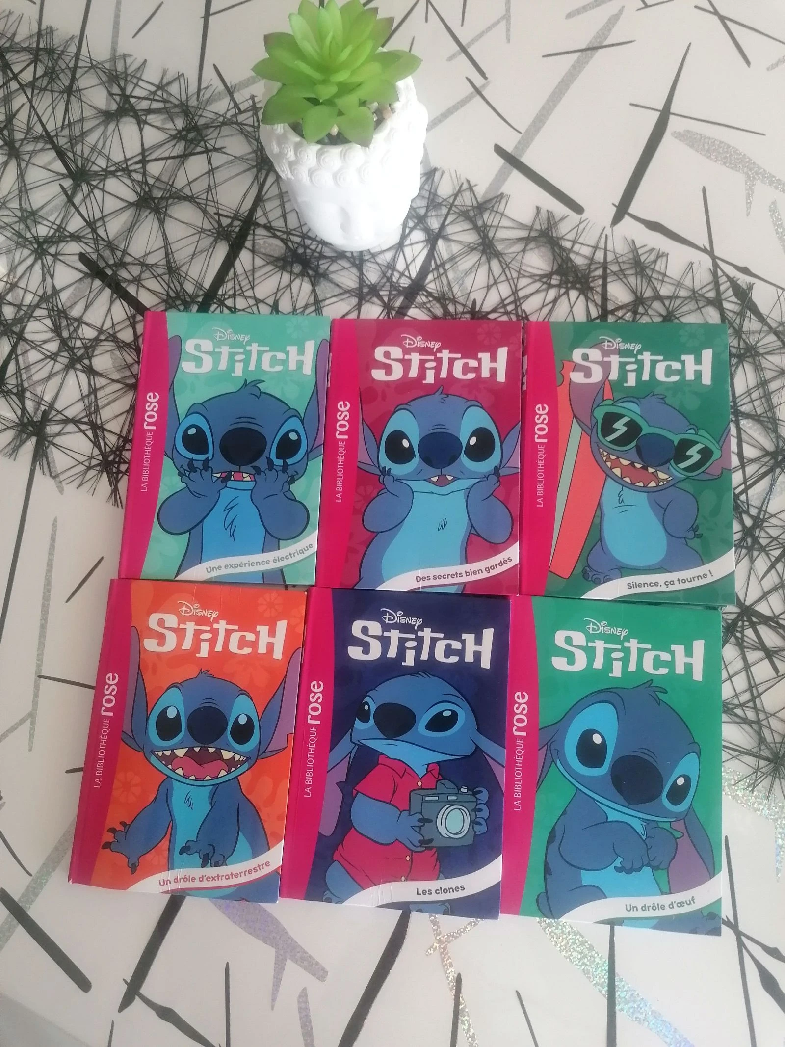 Lot 6 livres Stitch bibliothèque rose 📚